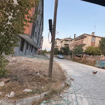 Sokakta Fiber Varken Bina İçin Altyapı Yok