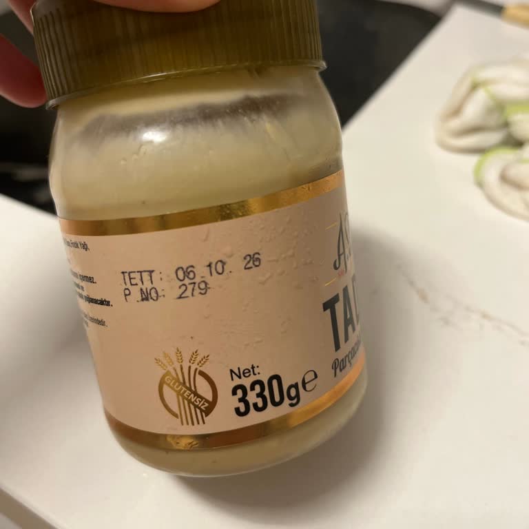 Koruma Bandı Açık Ve Son Kullanma Tarihi Yakın Fındık Ezmesi Satışı