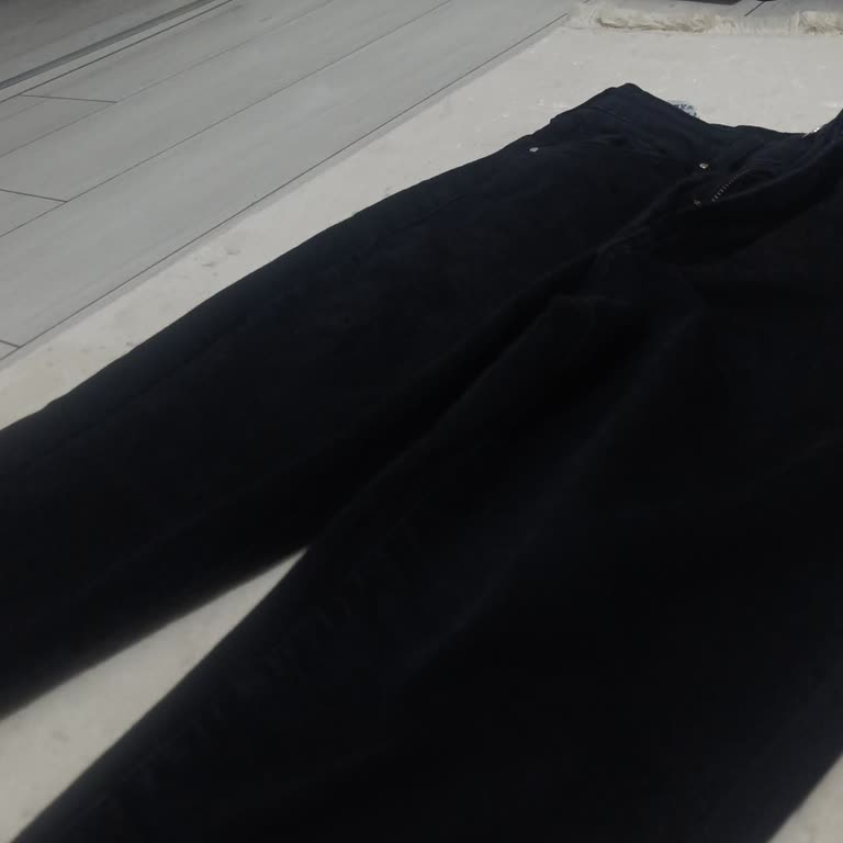 Mavi Bel Bölgesinde Bollaşan Kot Pantolon İçin İade Ve Değişim Talebi