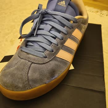 Üretim Kusurlu Adidas Ayakkabının Değişimi Reddedildi