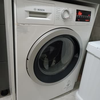 Bosch Çamaşır Makinesinde Deterjan Haznesi Altındaki Paslanma Ve Çürüme Şikayeti