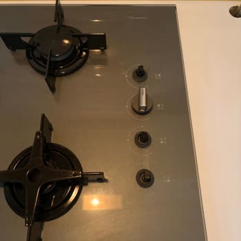 Beko Ocağının Düğmeleri Kırıldı, Ücretsiz Parça Değişimi Talep Ediyorum