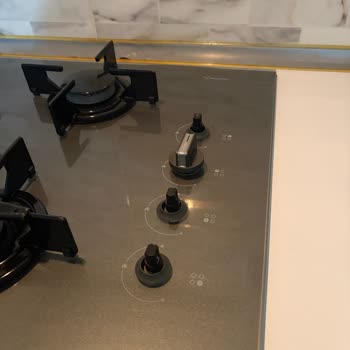 Beko Ocağının Düğmeleri Kırıldı, Ücretsiz Parça Değişimi Talep Ediyorum
