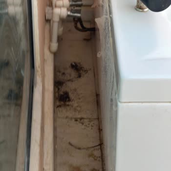 Jakuzili Oda Hijyen Sorunu Ve Oda Değişikliği Reddedilmesi Nedeniyle Erken Çıkış