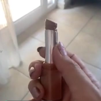 Sephora'dan Alınan Asansörü Bozuk Ruj