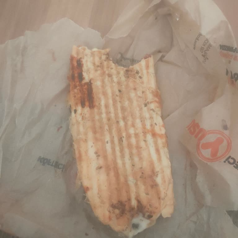 Sinekli Tostta Hijyen Skandalı Ve Sağlık Riski, İade Reddi