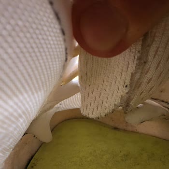 Astar Parçalarının Sarkması Nedeniyle Konforsuz Ayakkabı Ve Değişim Talebi