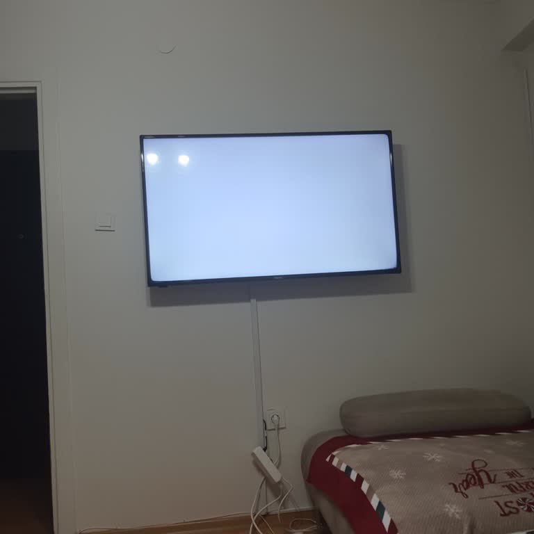 Panel Arızasıyla Beyaz Ekran: Ücretsiz Onarım Talebi