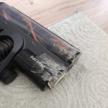 Philips Dikey Süpürgede Kırılan Dişler Ve Gevşek Motor Bağlantısı: Garanti Talebi