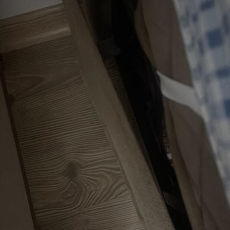 Garanti Baza Yan Kasa Ayrıldı, Servis Ve Mağaza Yanıt Vermiyor