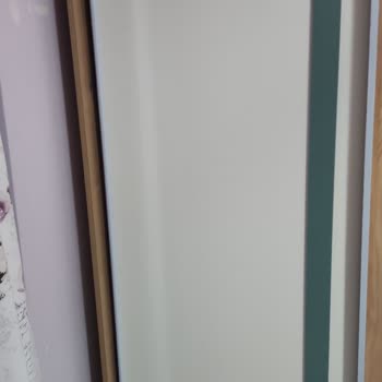 Gardırop Kapakları Sürekli Düşüyor Ve Güvenlik Riski Oluşturuyor