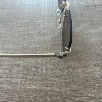 Rayban Gözlüğünün Çerçevesi Karardı, Ücret İadesi Talep Ediyorum