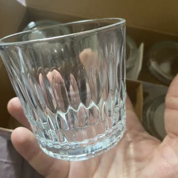Söz Verilen Dönen Kristal Bardaklar Gelmedi, Sadece Cam Bardak Ve İletişimsiz Firma