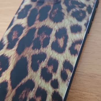 Koracase_official Gösterilen Telefon Kılıfları İle Gelen Kılıfların Renkleri Ve Detayları Farklıydı