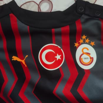 Online Alınan Galatasaray Formalarında Baskı Sorunu: İlk Yıkamada Solma Ve Yapışma