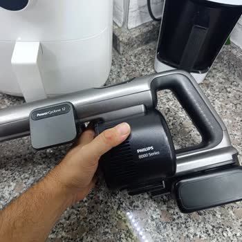 Philips Dikey Süpürge Plastik Parçası Hızla Kırıldı