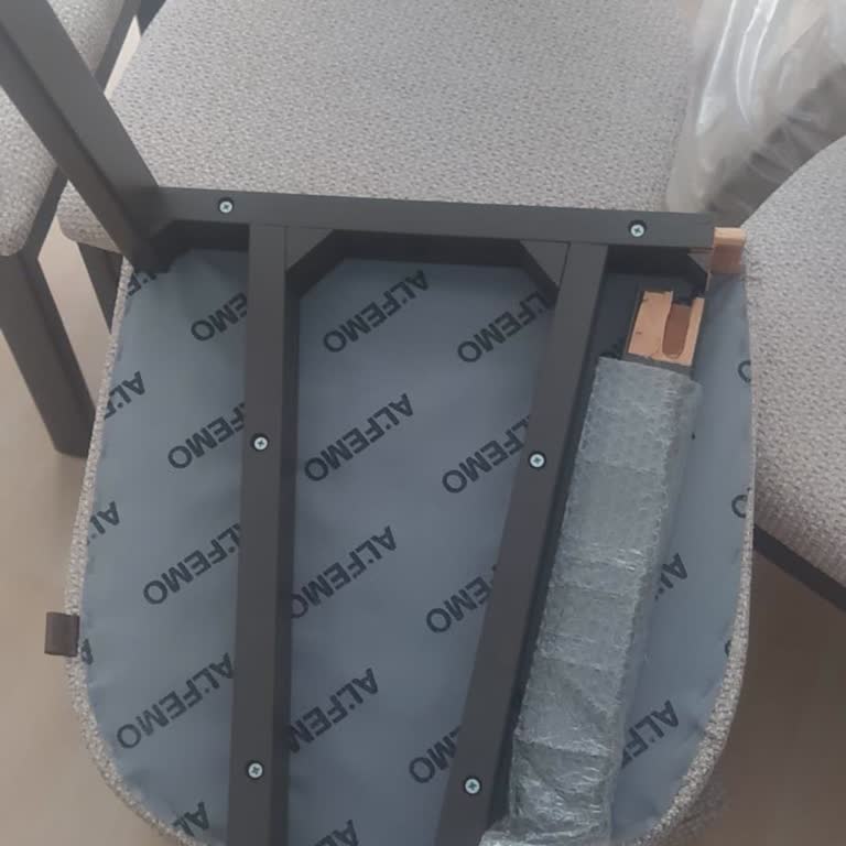 Teslimat Gecikmesi Ve Hasarlı Sandalye Sorunu