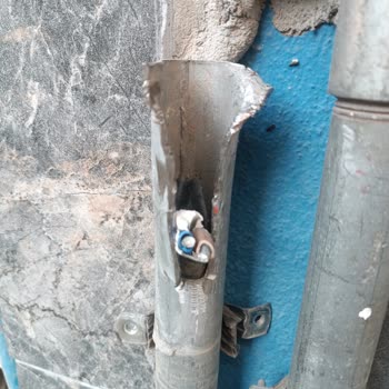 Beş Gün Elektrik Yok, Kırık Kablo Hayati Tehlike Ve Acil Müdahale Gerekiyor