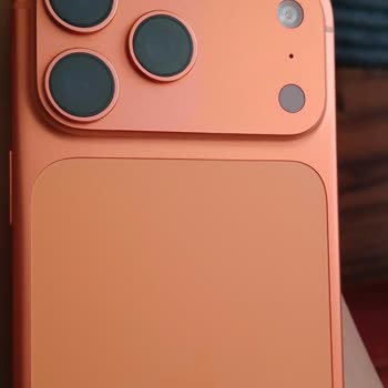 Apple İphone 17 Pro Max'te Renk Solması Ve Yetkili Servisin Yardım Reddi