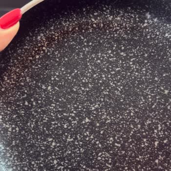 Korkmaz Omlet Setinin Granit Kaplaması Çabuk Aşındı, Garanti Süresi Dolduğu İçin İncelenmedi