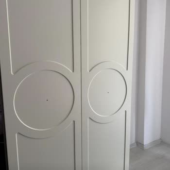 Eksik Gardırop Parçaları Ve Pantolon Askısı İçin İki Ay Çözüm Bekleyişi