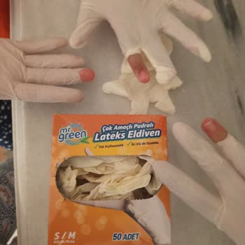 Yırtık Ve Eksik Parmaklı Defolu Lateks Eldivenler