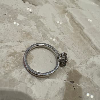 Swarovski Yüzükte Hızlı Renk Solması Ve Küf Oluşması Nedeniyle Ücretsiz Değişim Talebi