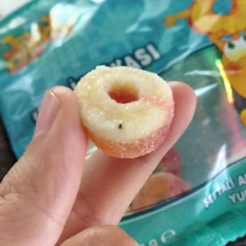 BİM Jelly Party Şeftali Halkası Jelibonunda Böcek Tespiti