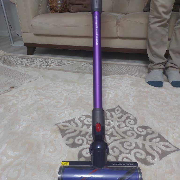 Yanlış Ve Uyumsuz Başlıkla Teslim Edilen Dyson Süpürge