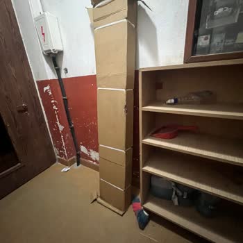 Hasta Annenin Ağır Kargosu Bina Girişinde Bırakıldı, Kurye Saygısız Davrandı