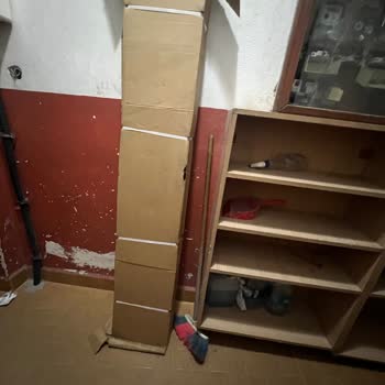 Hasta Annenin Ağır Kargosu Bina Girişinde Bırakıldı, Kurye Saygısız Davrandı