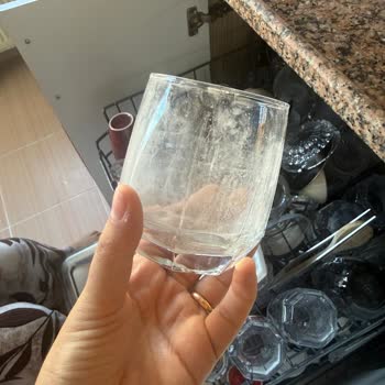Asperox Sparx Diamond Kapsül Cam Bardak Ve Metal Kaşıklarda Çizik Ve Leke Bıraktı