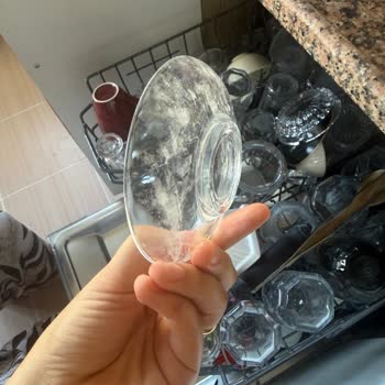 Asperox Sparx Diamond Kapsül Cam Bardak Ve Metal Kaşıklarda Çizik Ve Leke Bıraktı