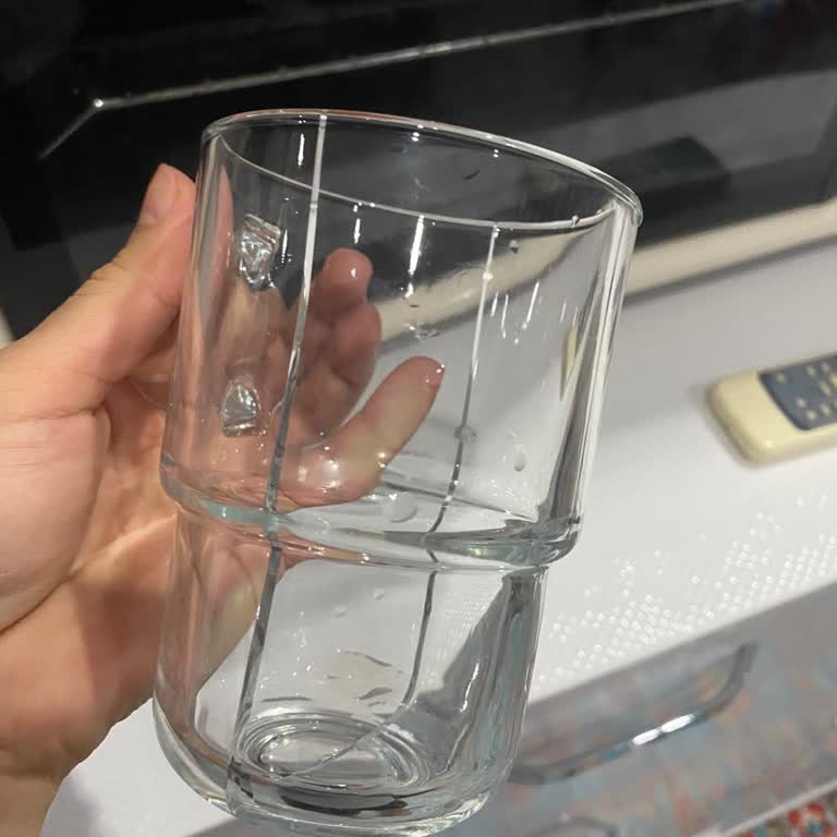 Lav Marka Cam Kupa Kırıldı Kaynar Süt Dökülmesi Ve Yanık Riski Nedeniyle Değişim İstiyorum