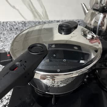 Düdük Çıkmayan Fissler Düdüklü Tencere İçin Değişim Talebi