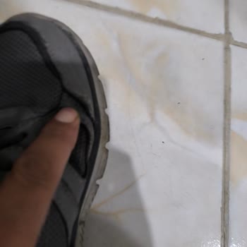 Kısa Sürede Dikişleri Sökülen Skechers Ayakkabı İçin Garanti Reddi Ve Değişim Talebi