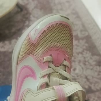 Nike Koşu Ayakkabısının Kısa Sürede Deforme Olması Ve Mağaza İlgisizliği