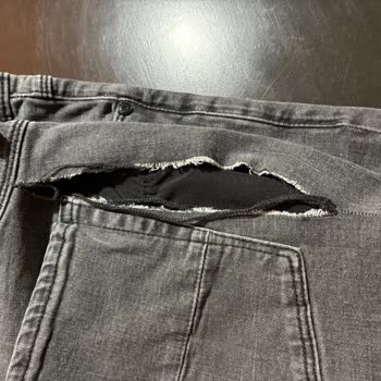 Lufian Pantolonunun Kalça Bölümünden Patlaması Ve Kullanıcı Hatası İddiası