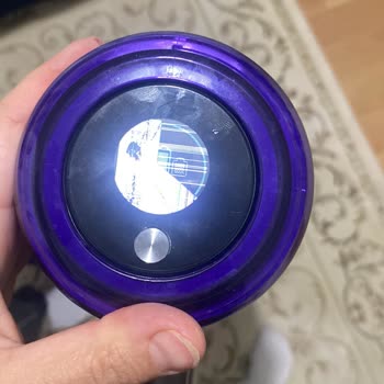 Dyson V15 Ekranının Garanti Kapsamında Aniden Çatlaması