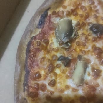 Yanmış İnce Hamur Pizzası Ve Çözüm Odaklı Yaklaşım Eksikliği