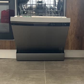 Arçelik Bulaşık Makinesinin Kurulumdan İtibaren Yamuk Kapak Ve Kasa, Değişim Talebi