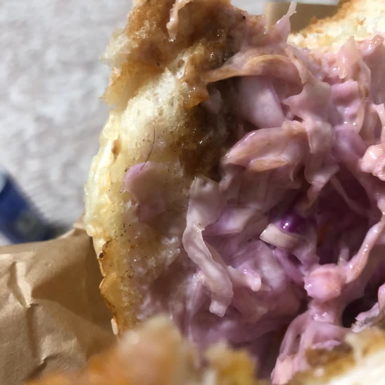 Hamburgerden Kıl Çıktı, Yemeksepeti Destek Sunmadı
