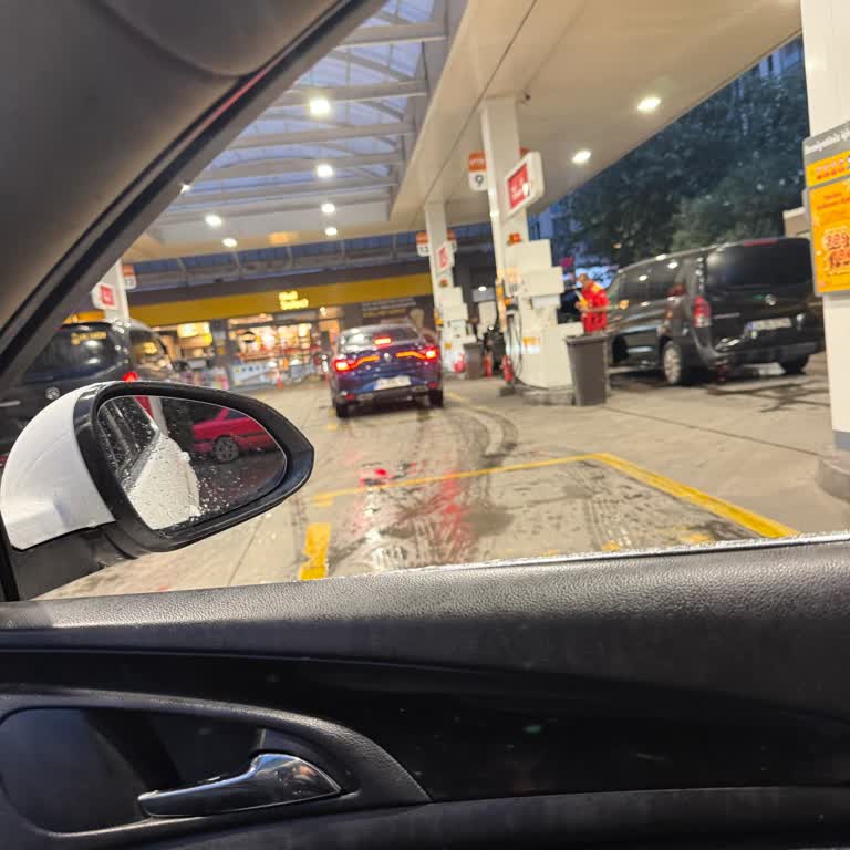 Kasımpaşa Piyalepaşa Shell İstasyonunda LPG Sırasındaki İlgisiz Hizmet