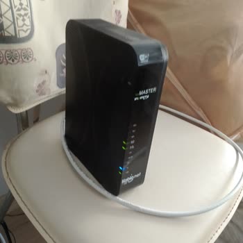 Karşıyaka'da Kesintili İnternet Ve Modem Sorunları İçin Acil Çözüm Talebi