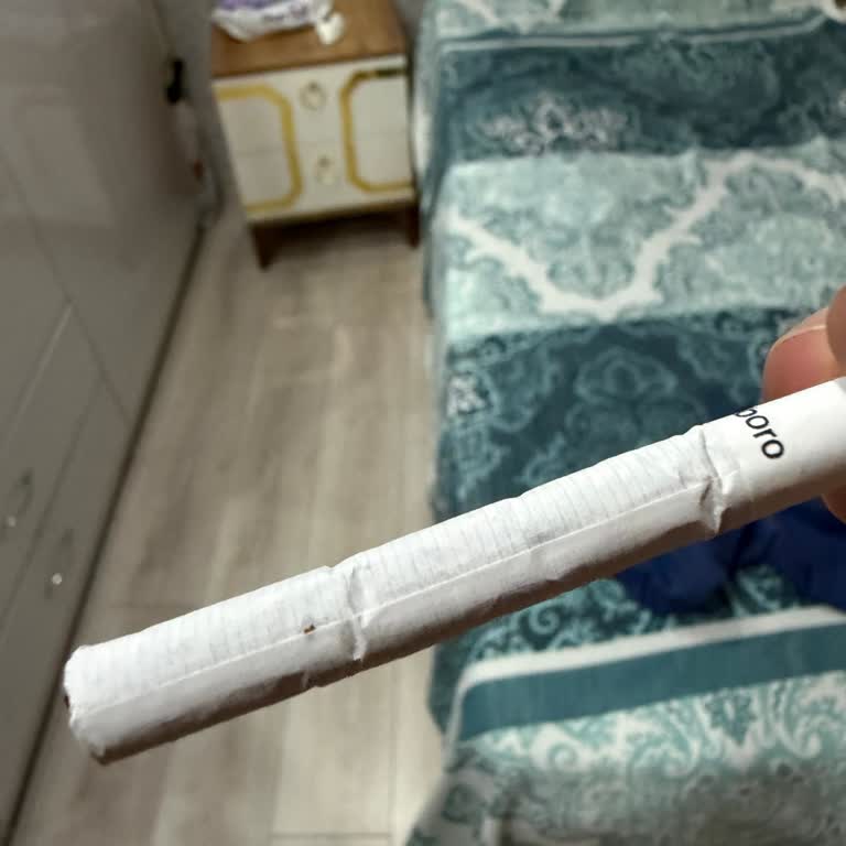 Yalova Centa Market’ten Aldığım Marlboro Edge Sigaralarında Sarı Lekeler Ve Bozuk Tat