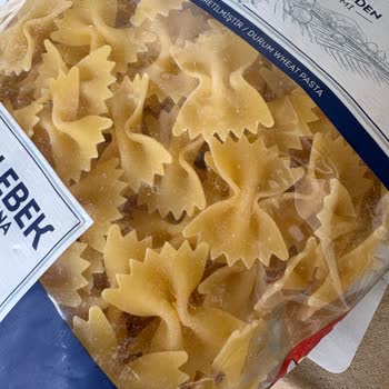Mutlu Makarna Fiyonk Makarnada Böceklenme Ve Sağlık Riski