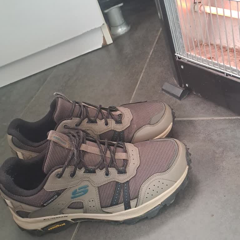 Waterproof Etiketiyle Satılan Skechers Ayakkabısının Su Geçirmez Olmadığına Şikayet