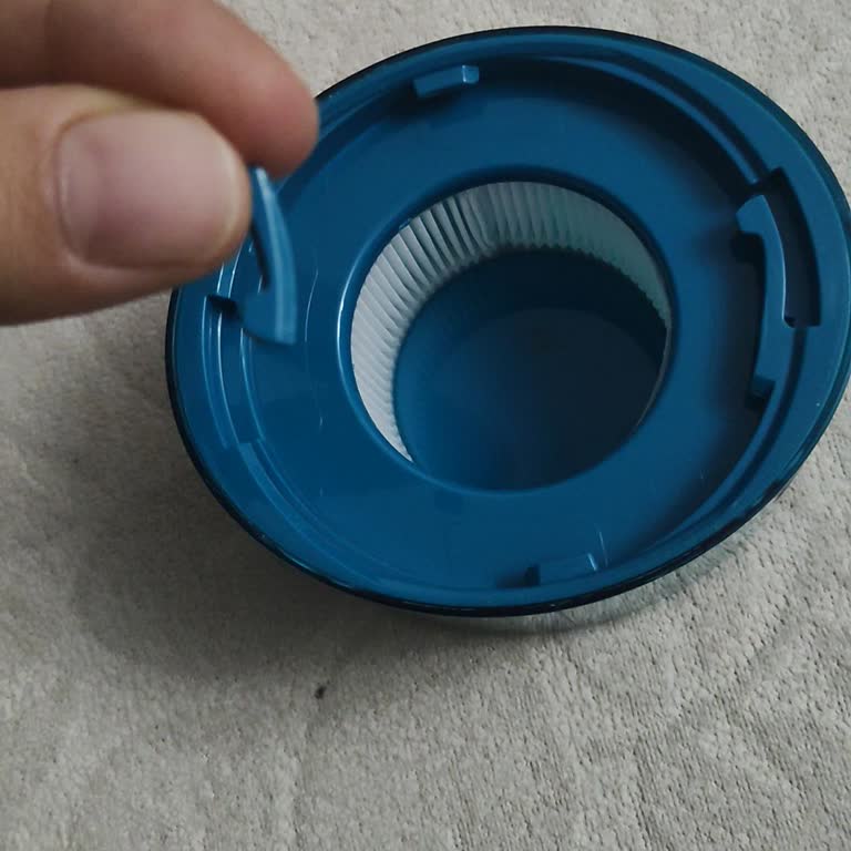 Dyson V10 Filtre Parçası Temizlikte Kırıldı Ve Garanti Kapsamında Değişim Talep Ediyorum