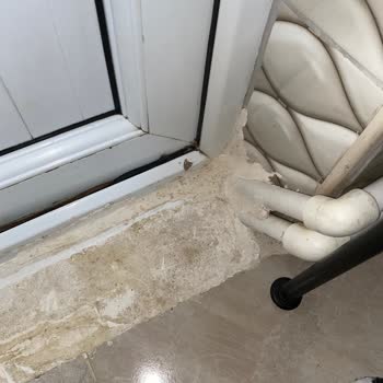Fortes’in Hatalı Petek Borusu Döşemesi Sonucu Fayans Kırılması Ve Su Sızması