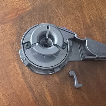 Dyson Fluffy Başlık Tırnağı Kırıldı, Müşteri Hizmetleri Kullanıcı Hatası Diyerek Talebi Reddetti